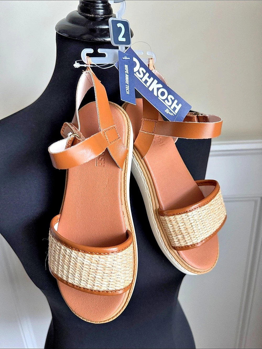 OshKosh Woven Strap Sandals in Brown & Beige Girls US 2 NWT